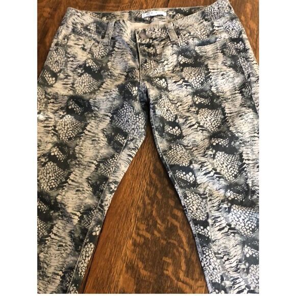 CAbi Snake Print Skinny Jeans Size 4 - Picture 5 of 15